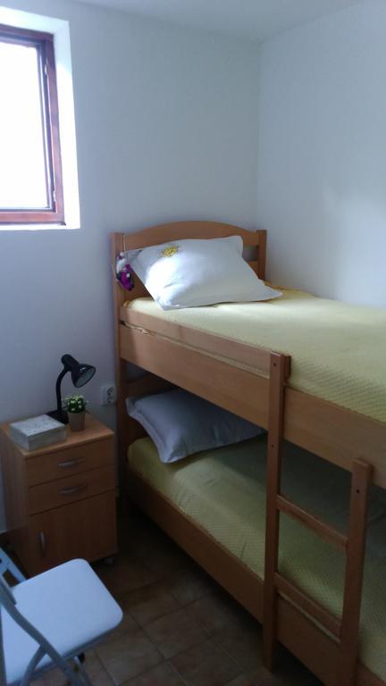 Studio Apartment Jadranko Duga Uvala Krnica Bilik gambar